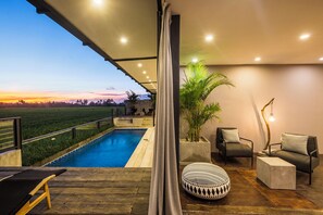 Private pool