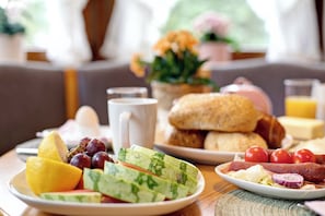 Breakfast meal