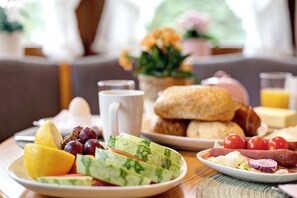Breakfast meal