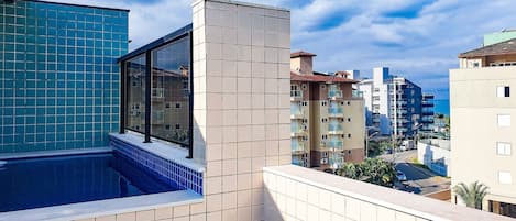 Private pool