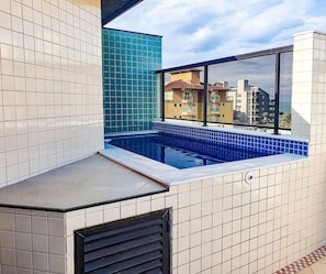 Private pool