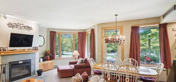 Open floor plan.