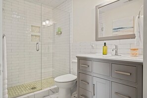 Full Bath with Full Sz Walk In Tile Surround Shower