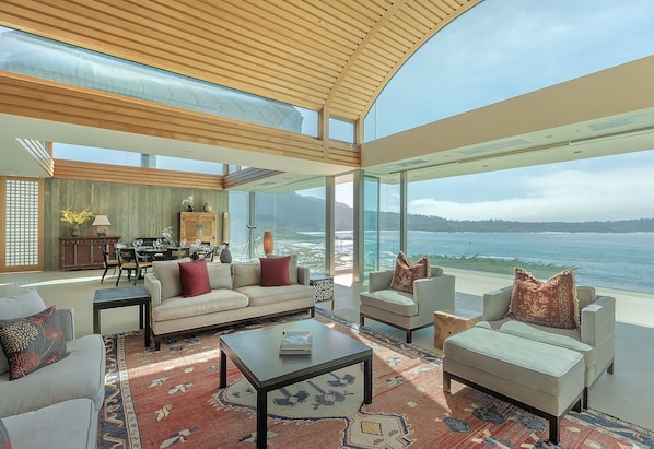 Welcome to "Pacific Zen"! Spectacular Oceanfront Home!