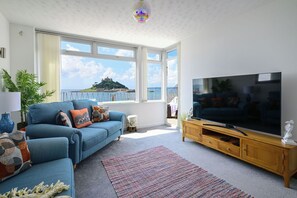 Lounge & View