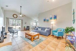 Living Room | Single-Story Home