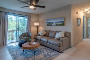 N2 Living Area