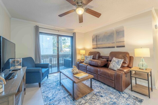 Living Area 2