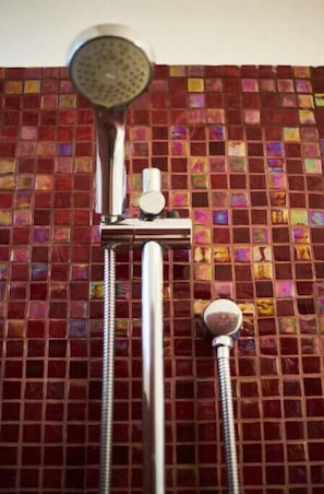 Hand-held showerhead