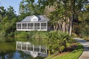 Lagoon View Cottage