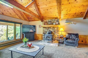 Living Room | 1st Floor | Wood-Burning Stove (Wood Provided)