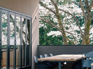 ・[Terrace] A comfortable space with warm sunlight