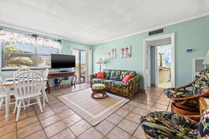 Living room with queen sleeper sofa with upgraded memory foam mattress 
