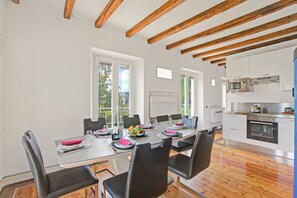 Kitchen and dining area