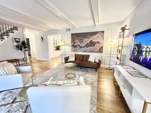 Beautiful Living room with Bow window