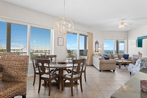 23-Crystal-View-304-Dining