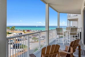 23-Crystal-View-304-Balcony