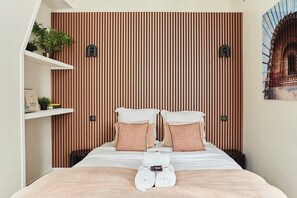 Chambre 1 avec salle de bain attenante