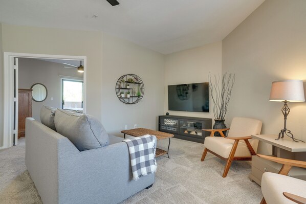 Peoria Vacation Rental | 2BR | 2BA | 2 Flights of Stairs to Access | 1,121 Sq Ft