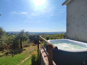 Baignoire à remous extérieure