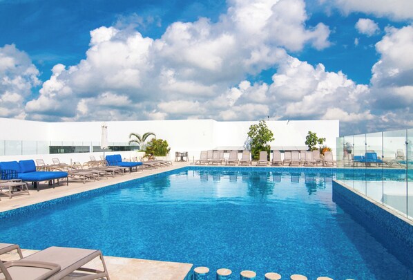 Rooftop pool