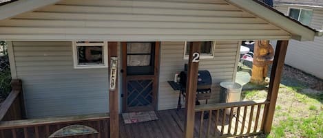 Front of Cabin 2. Cabin 1 is the building to the right. They share common space.