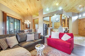 Living Room | Sleeper Sofa | Central Air Conditioning & Heating
