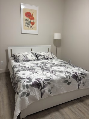 Queen size bed