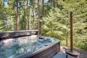 Private Hot Tub