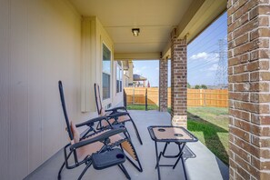 Fenced Backyard | Covered Patio | Seating