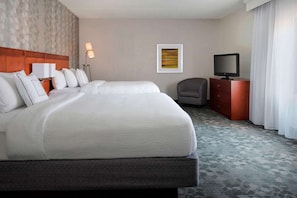 Unit with 2 Queen size beds. Exact unit will be assigned upon arrival. Views, colors and decor may vary.
