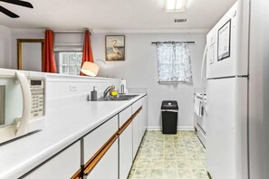 Fully-equipped kitchen