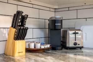 Kaffee und/oder Kaffeemaschine
