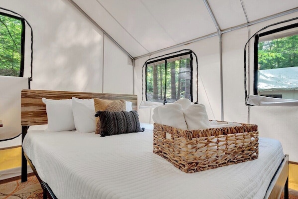 In your glamping tent, you will find towels, linens, pillows and beach towels to make traveling easier and more enjoyable.