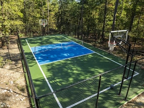 Recreation Court: Challenge friends to basketball or pickleball amidst nature's beauty!