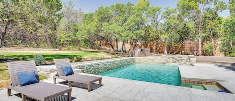 Austin Vacation Rental | 5BR | 4BA | 3,600 Sq Ft | 8 Exterior Steps Required