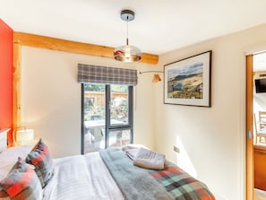 Double bedroom | Pansi - The Secret Garden, Llagadfan, Welshpool
