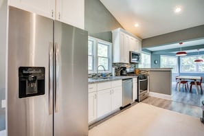 Kitchen | Dining Area | Cooking Basics