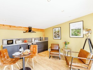 Open plan living space | Rhosyn - The Secret Garden, Llagadfan, Welshpool