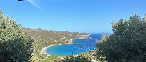 Genn'e mari view bay from the terrace