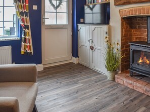 Living room | Bumblebee Cottage, Sheringam