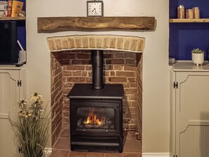 Living room | Bumblebee Cottage, Sheringam