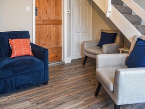 Living room | Bumblebee Cottage, Sheringam