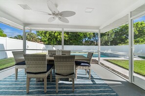 Outdoor dining