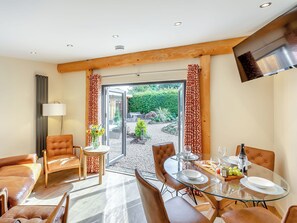 Open plan living space | Fioled - The Secret Garden, Llagadfan, Welshpool
