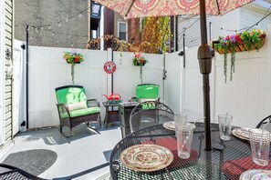 Furnished Patio | Outdoor Dining | Fire Pit Table
