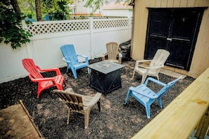 propane firetable with comfy seating. perfect for those chilly evenings