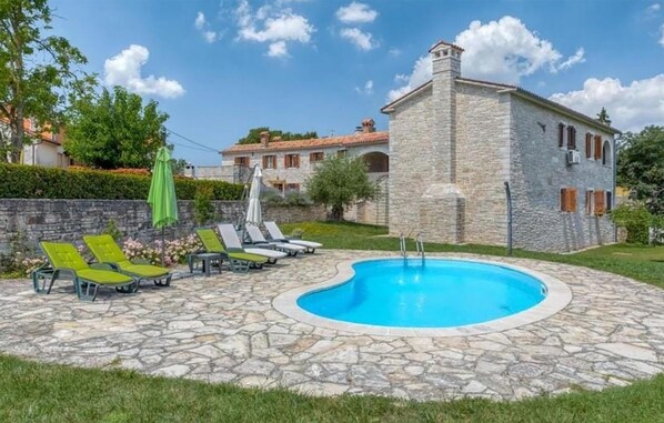 pool