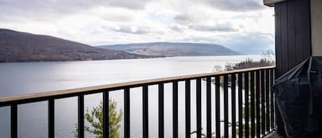 Welcome to Serenity on Canandaigua Lake!