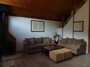 Sitting area in the front activity room (05 of 26)